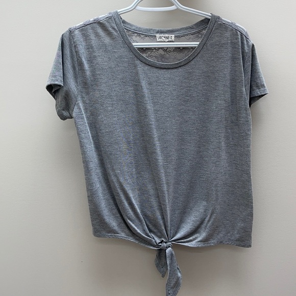 Grey laced shirt from Ardene in a size medium. - Picture 1 of 2